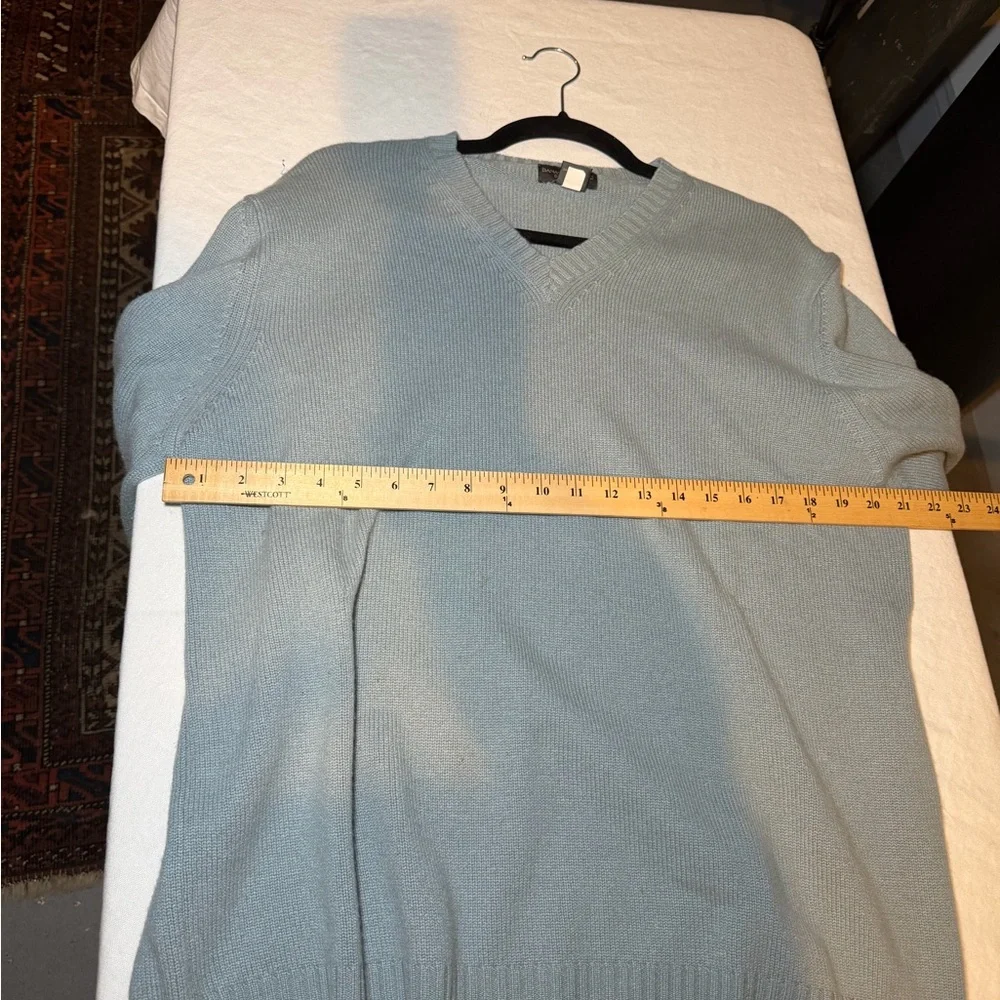 Banana Republic Men's Sky Blue Cashmere Sweater‎